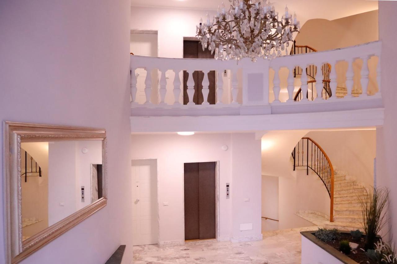 Aparthotel Le Sirene - Chalet Тіволі Екстер'єр фото